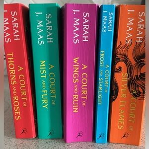 A Court Of Thorns and Roses- entire series
